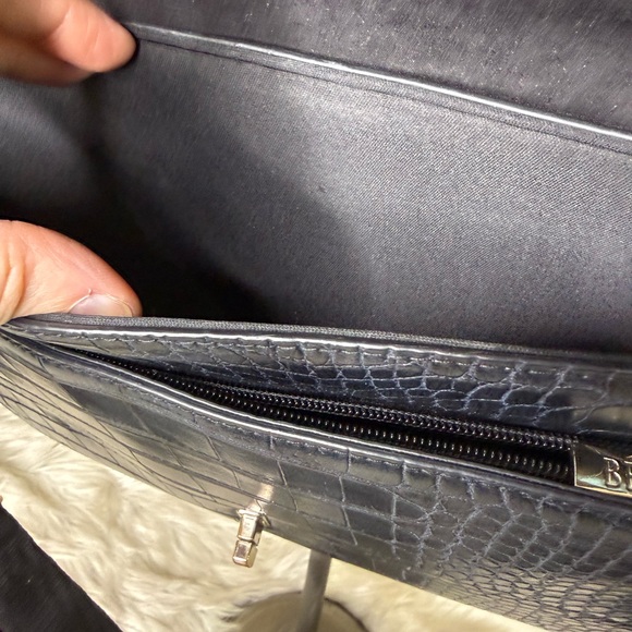 BEIS Elegant Black Croc-Embossed Women's Laptop Bag Good Condition Normal Wear - Picture 6 of 8